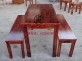 实木餐桌椅组合 碳化仿古色饭店农家乐面馆实木桌椅套件 条桌条凳
