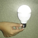 包邮家用LED智能充电应急灯泡超亮停电节能灯照明球泡5W人体感应