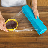 日本家用厨房用品创意实用工具神器正品保鲜膜切割器盒 批发