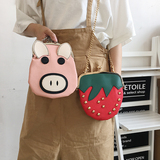 韩国可爱卡通铆钉草莓小猪斜挎包女迷你小包手机包链条包水果包包