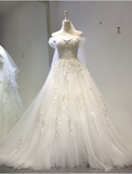 出租 新款一字肩蕾丝显瘦水晶钻新娘结婚婚纱礼服精致小钻气质