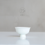 瓷器口-甜白釉手工陶瓷茶盏 小高足薄胎撇口茶杯 高温
