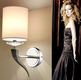 牛角床头灯现代简约创意客厅卧室墙壁工程酒店布艺双头水晶壁灯9
