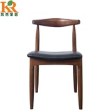 北欧宜家用实木餐椅子现代简约橡木牛角椅休闲餐厅座椅靠背咖啡椅