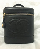 欣赏 Vintage Chanel 黑色鱼子酱化妆包 荔枝纹手提包
