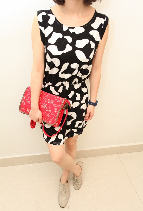 日本品牌小奶牛无袖连衣裙(2色入)