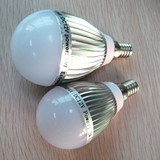 12V直流灯节能灯球泡灯LED灯E14接口3W5W7W太阳能板系统灯