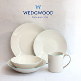 外贸英国伟吉伍德WEDGWOOD高档陶瓷餐具套装盘子碗蓝边酒店送礼