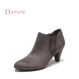 Daphne/达芙妮2015冬季新品女鞋 时尚圆头中跟锥形跟及踝潮女短靴