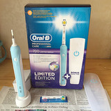 博朗欧乐B/oral-b 700 电动牙刷成人声波升级3D充电式清洁D16