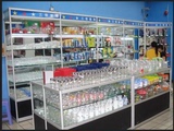 日用品小商品玻璃展柜生活日用品展示柜批发玻璃柜台食品玻璃展架