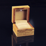 情人节戒指盒花梨木橡木私人订制Led射灯求婚订婚专属戒指盒B37