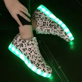 七彩情侣发光鞋男女夜光板鞋USB充电LED灯光荧光鞋系带鬼步舞鞋子