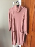日本制藕粉色高领毛衣裙