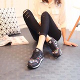 代购阿迪达斯女鞋夏季三叶草男鞋ZX700运动鞋复古跑步鞋G27067