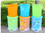 创意可爱时尚垃圾桶卡通透明圆形脚踏式垃圾桶客厅厨房家用卫生桶
