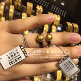3现货香港代购 六福专柜抱抱家庭黑白陶瓷镶黄金男孩女孩黄金戒指
