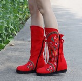 老北京布鞋女靴民族风绣花鞋内增高中筒单靴子新娘鞋结婚鞋红色布