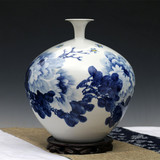 景德镇陶瓷器 名家手绘青花牡丹花瓶 现代时尚客厅创意摆件 包邮