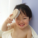 婴儿梳子日本进口betta按摩婴儿发梳 纯天然马毛头刷 新生儿梳子