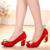 女士婚鞋红色新娘鞋中跟粗跟单鞋大码女鞋春秋款结婚鞋孕妇红鞋子