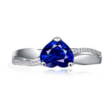 KR0010斯里拉卡天然心形蓝宝石戒指 18K白金钻石珠宝首饰镶嵌定制