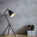 kc灯具 北欧现代简约书桌黑色台灯罩铁艺复古创意办公室书房灯