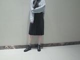 Keiko's stylish 小高领轮廓毛衣