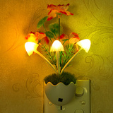 礼物 中秋节感应蘑菇小夜灯节能创意插电床头小台灯光感盆景生日