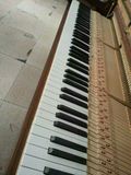 韩国二手钢琴英昌U121FAX，2005年左右产，仅售9000，五年质保。