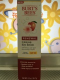 美国正品Burt's Bees小蜜蜂苹果紧致抗衰老修复防晒日霜面霜SPF30