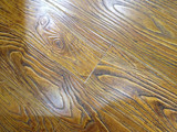 联丰强化复合地板 手工雕刻 榆木纹理 莱恩多LF7701