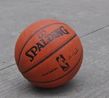 斯伯丁篮球NBA比赛专用74-233z/水泥地真皮牛皮