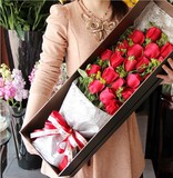 厦门鲜花店19朵红玫瑰礼盒同城速递送高端女生朋友情求婚生日礼物