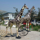 现货玻璃钢仿真长颈鹿雕塑定做大型动物树脂雕塑园林户外摆件热销