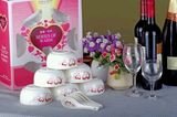 婚庆公关制礼品套装韩式青花瓷碗餐具套装批发6碗6勺结婚礼盒，