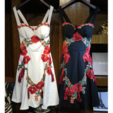 欧美2016夏季走秀款复古宫廷重工玫瑰草莓刺绣短裙高腰吊带连衣裙