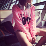 2016年秋季女装中长款宽松连帽v领长袖t恤粉色韩版印花字母体恤衫