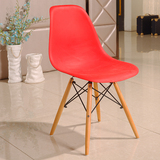 宜家创意伊姆斯椅子 简约时尚北欧欧式实木咖啡休闲电脑塑料餐椅