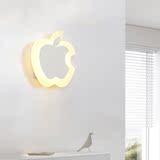 简约创意亚克力苹果壁灯现代简约led个性壁灯床头灯 卧室客厅壁灯
