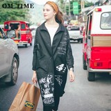 OM TIME2016春季新品欧美女装涂鸦印花廓形宽松黑色中长款外套