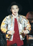 Bigbang 权志龙GD2013上海西海岸音乐节 秋冬亮片银色 型男外套