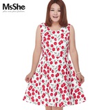 预售MSSHE加肥加大码女装2016新款夏樱桃印花修身背心连衣裙2651