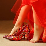 新款浅口细跟高跟鞋红色中国风结婚婚鞋刺绣绸缎伴娘鞋尖头新娘鞋