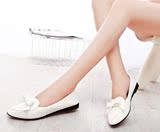 夏秋大码特大号韩版时尚尖头平底低跟漆皮纯黑色白色单鞋公主女鞋