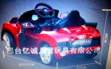 奥迪酒红色3岁2岁儿童车四轮双驱遥控摇摆可坐人宝宝玩具充电汽车