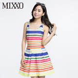MIXXO韩版少女时代Tiffany同款条纹彩色露背背心连衣裙MIOW52485C