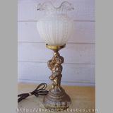 美国古董台灯带凹槽的玻璃罩的 老式金属天使灯