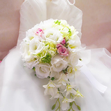 鲜花结婚新娘手捧花花束昆明同城鲜花婚礼婚庆韩式水滴形玫瑰百合
