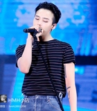 Bigbang权志龙GD MADE演唱会同款彩色条纹圆领短袖男女T恤上衣